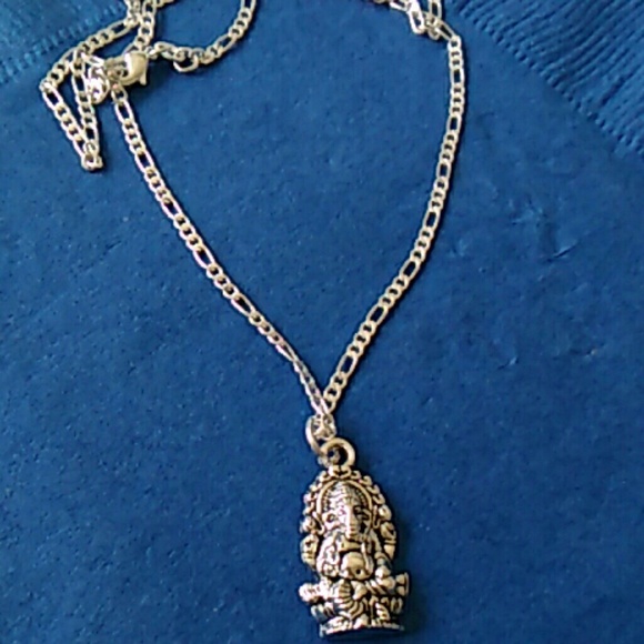 Ganesh wealth charm  silver chain flash sale - Picture 2 of 3